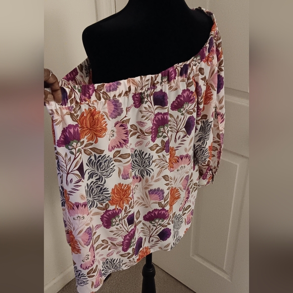 INC International Concepts Purple and Brown Off Shoulder Floral Blouse - Picture 4 of 7